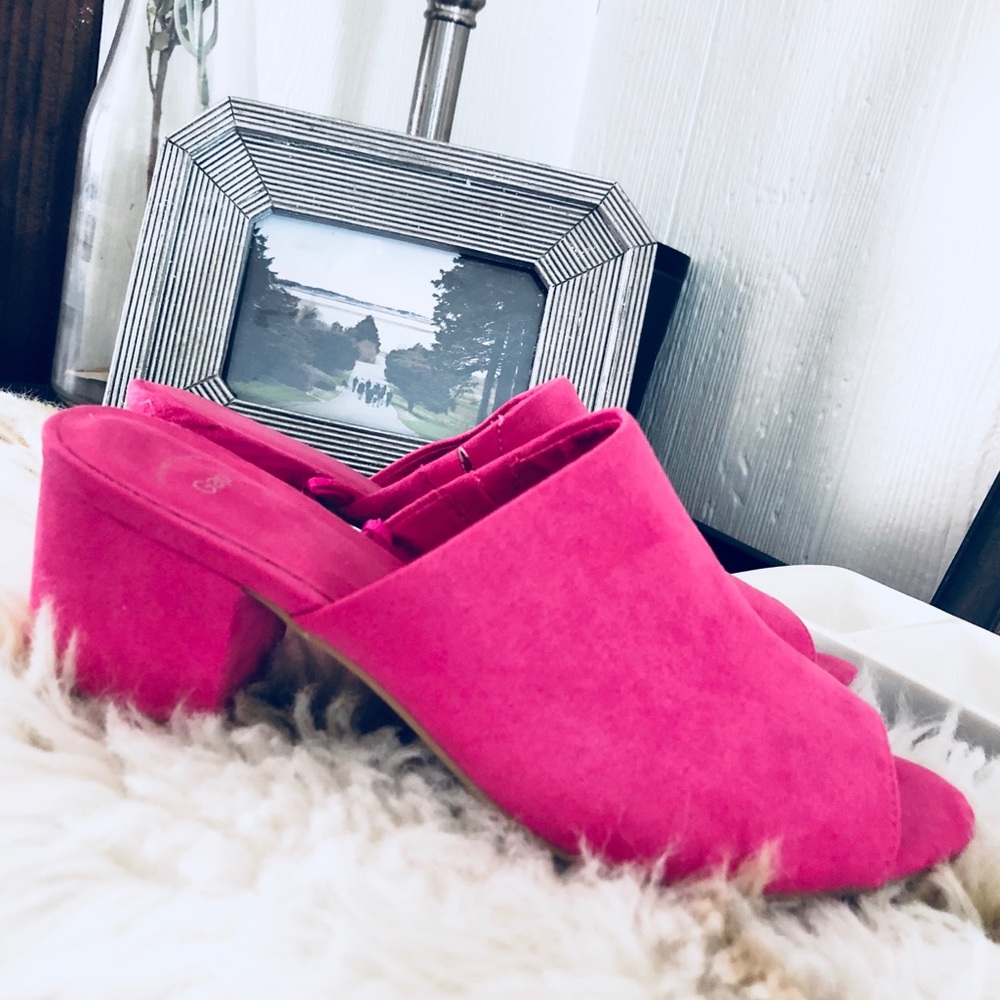 GAP Mule Heels